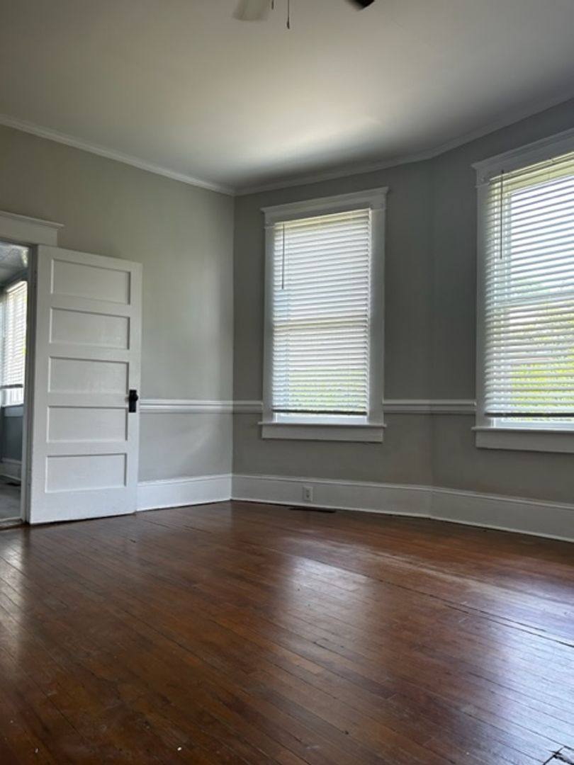 Apartment for rent at 412 Johnson St, New Bern, NC 28560