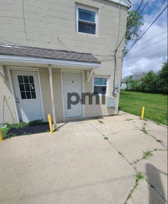 Apartment for rent at 1311 E 11th St #2, Muncie, IN 47302