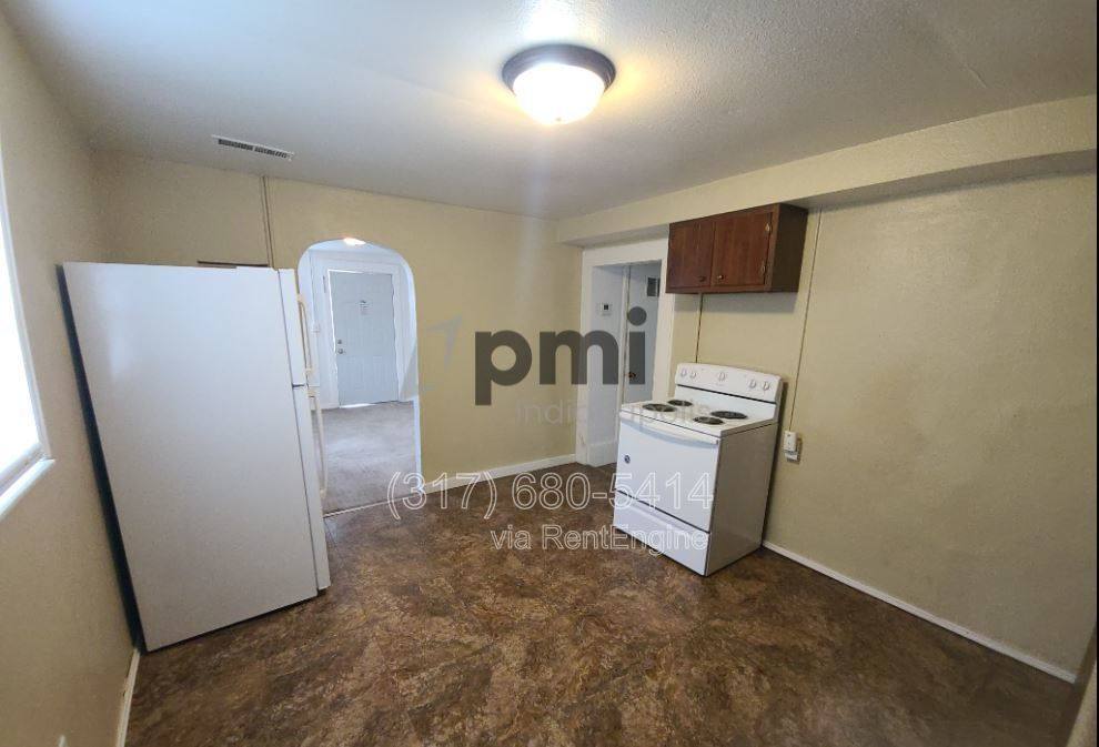 Apartment for rent at 1311 E 11th St #2, Muncie, IN 47302