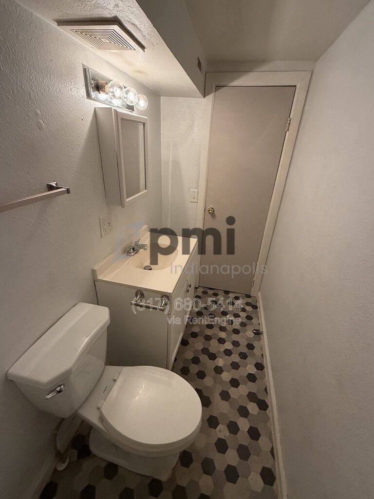 Apartment for rent at 1311 E 11th St #2, Muncie, IN 47302