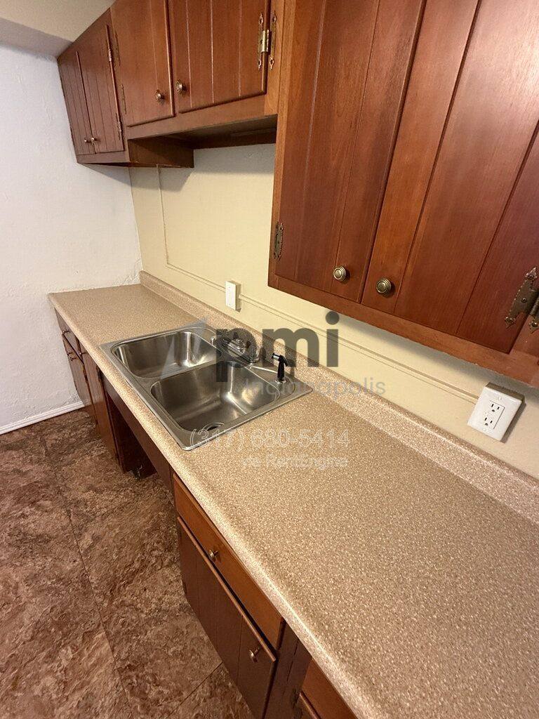Apartment for rent at 1311 E 11th St #2, Muncie, IN 47302