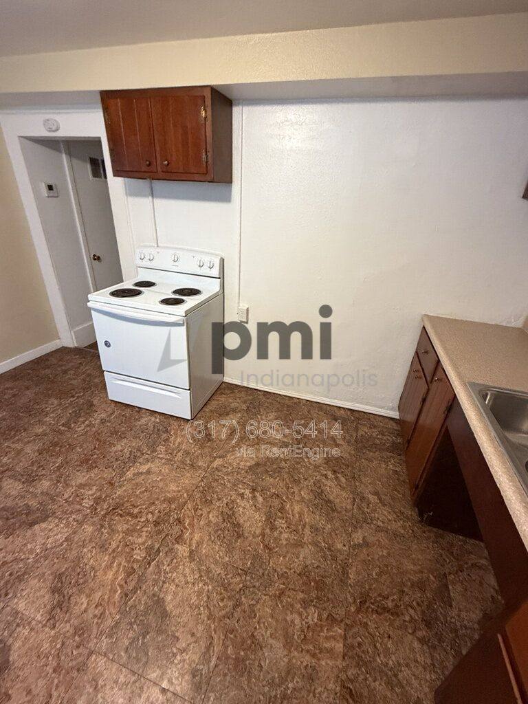 Apartment for rent at 1311 E 11th St #2, Muncie, IN 47302