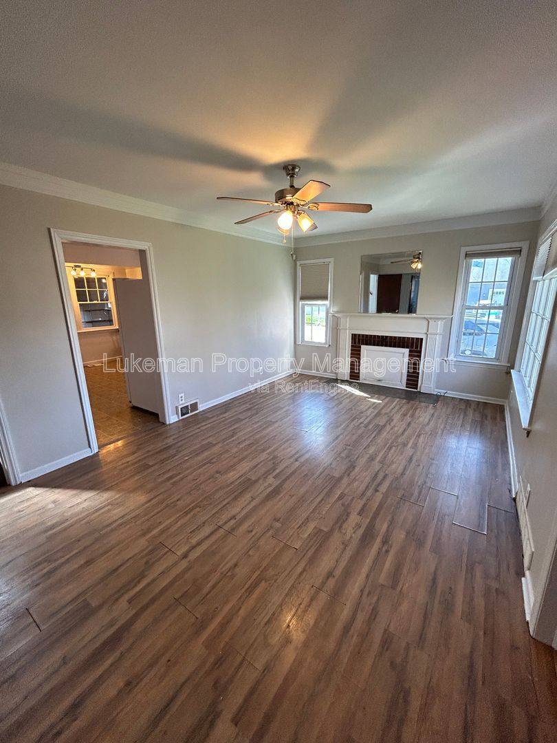 House for rent at 2004 Woodward Ave, Kalamazoo, MI 49007