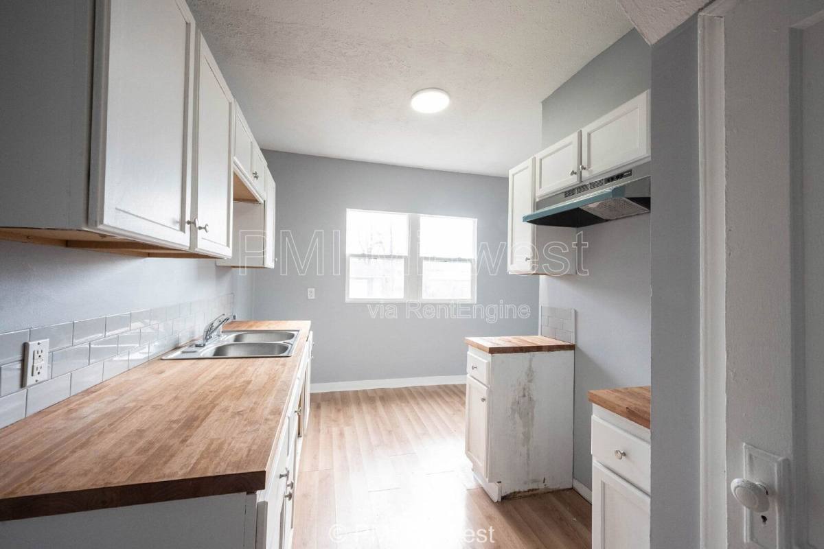 Apartment for rent at 3415 N Capitol Ave, Indianapolis, IN 46208