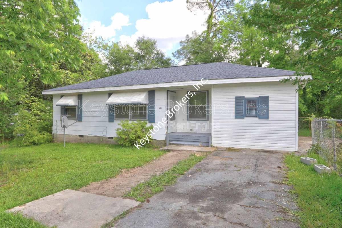 Apartment for rent at 3495 Charleston Circle, Macon, GA 31204