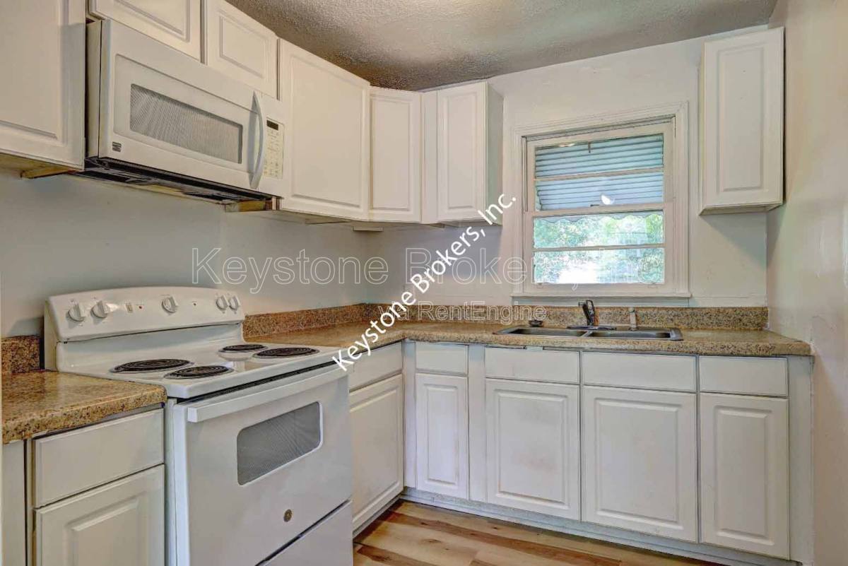 Apartment for rent at 3495 Charleston Circle, Macon, GA 31204
