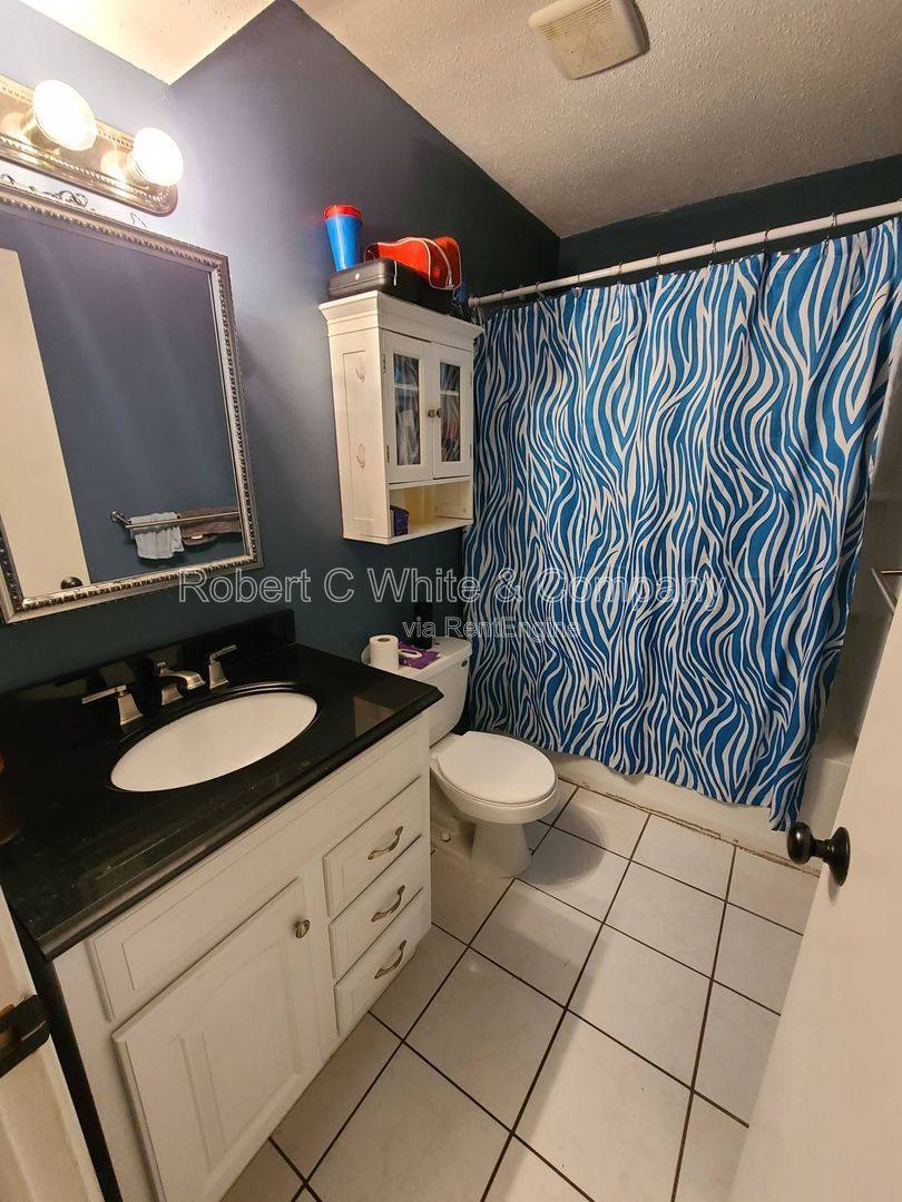 Condo for rent at 95 Woodsedge Dr #3C, Newington, CT 06111