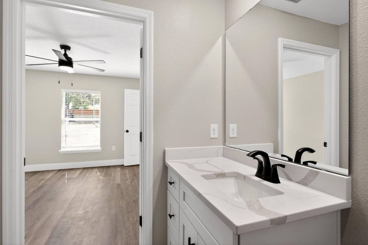 Apartment for rent at 32629 Vista Ave, Leesburg, FL 34788