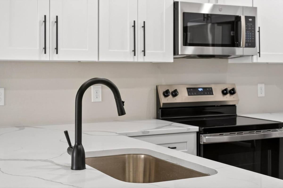 Apartment for rent at 32629 Vista Ave, Leesburg, FL 34788