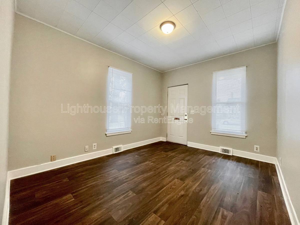 Apartment for rent at 1633 Peck St #1, Muskegon, MI 49441