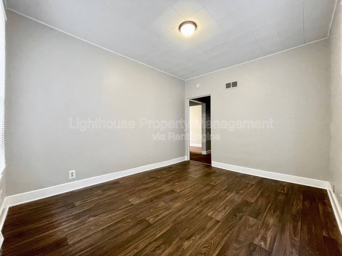Apartment for rent at 1633 Peck St #1, Muskegon, MI 49441