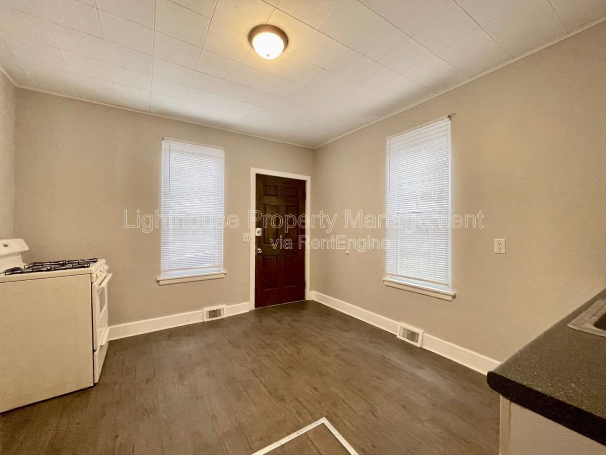 Apartment for rent at 1633 Peck St #1, Muskegon, MI 49441