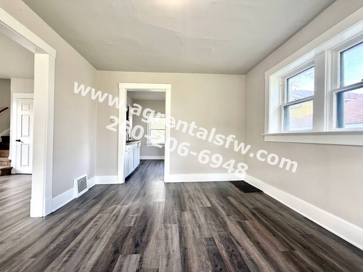 House for rent at 1023 Hamilton Ave, Fort Wayne, IN 46806