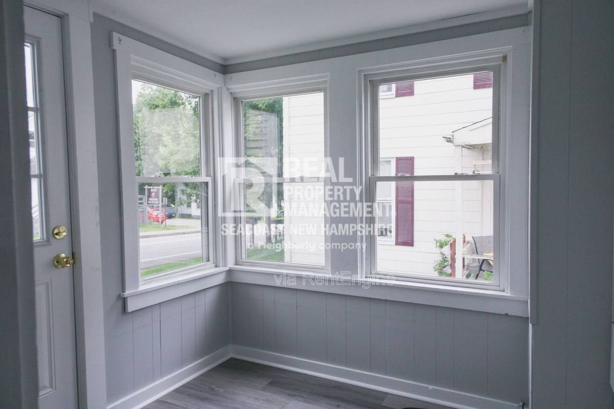 Apartment for rent at 27 Rochester St #A, Berwick, ME 03901
