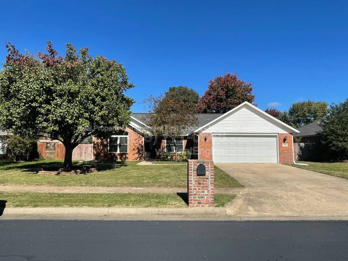 House for rent at 1904 SW Spruce Rd, Bentonville, AR 72712