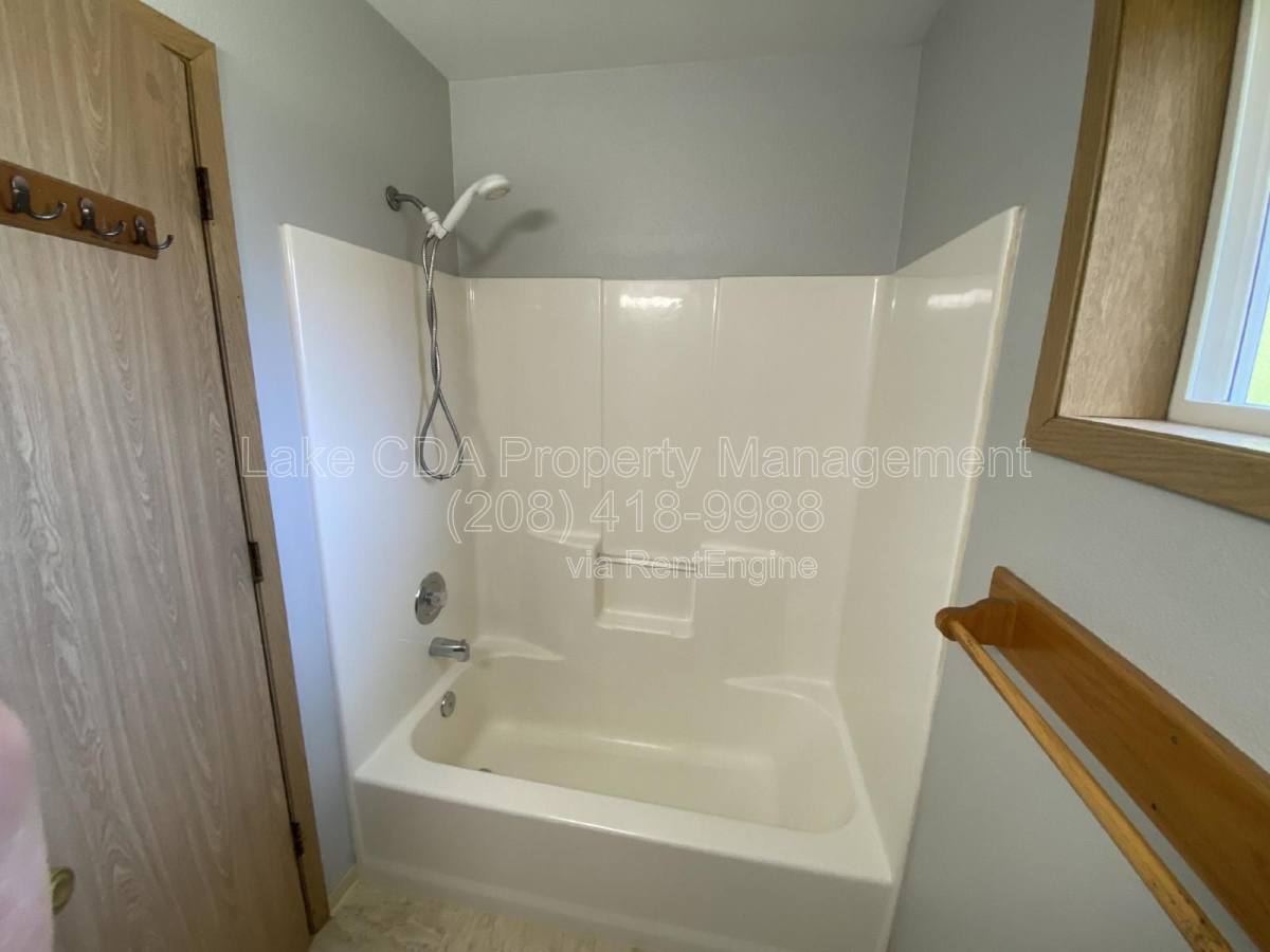 Apartment for rent at 1611 E Montana Ave, Coeur D Alene, ID 83814