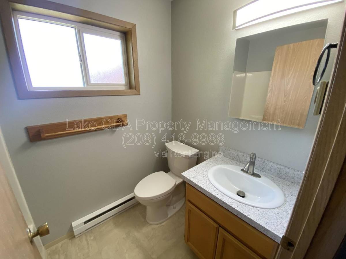 Apartment for rent at 1611 E Montana Ave, Coeur D Alene, ID 83814