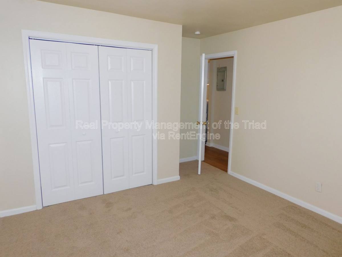 Apartment for rent at 2118 Everitt St #K, Greensboro, NC 27401