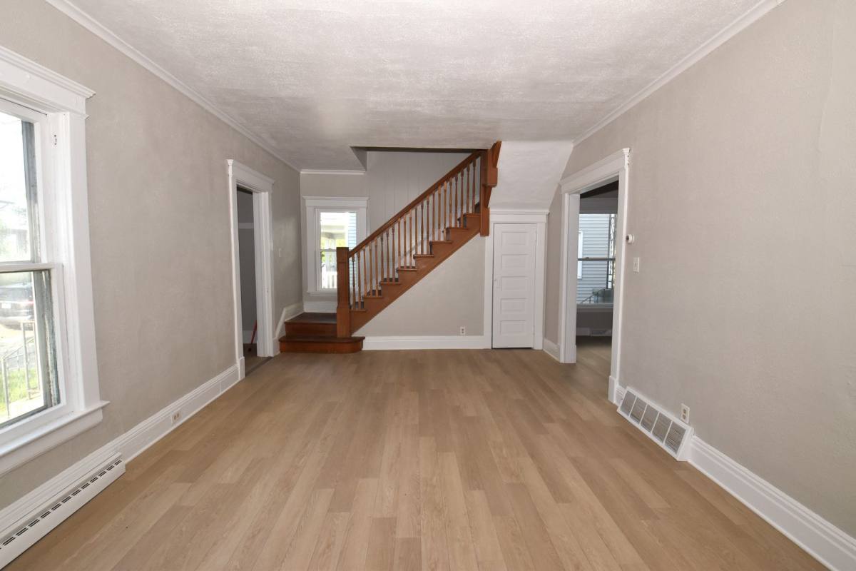 House for rent at 911 E Washington St, South Bend, IN 46617