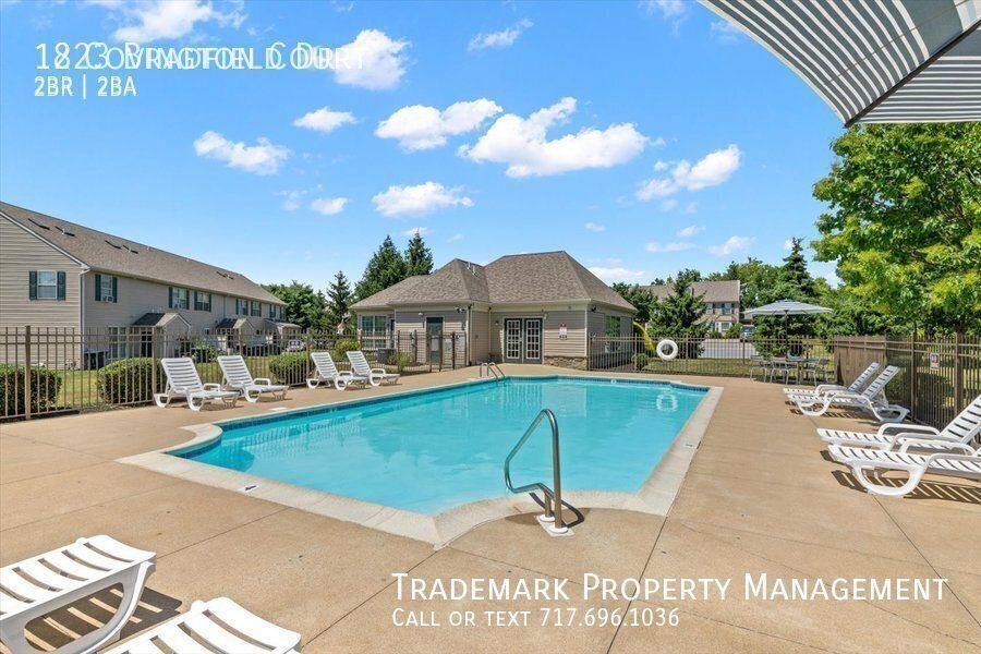 Townhouse for rent at 1921 Shady Oak Dr, Mount Joy, PA 17552