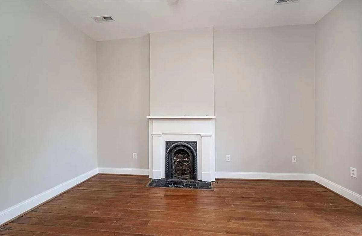 Apartment for rent at 513 S Laurel St, Richmond, VA 23220