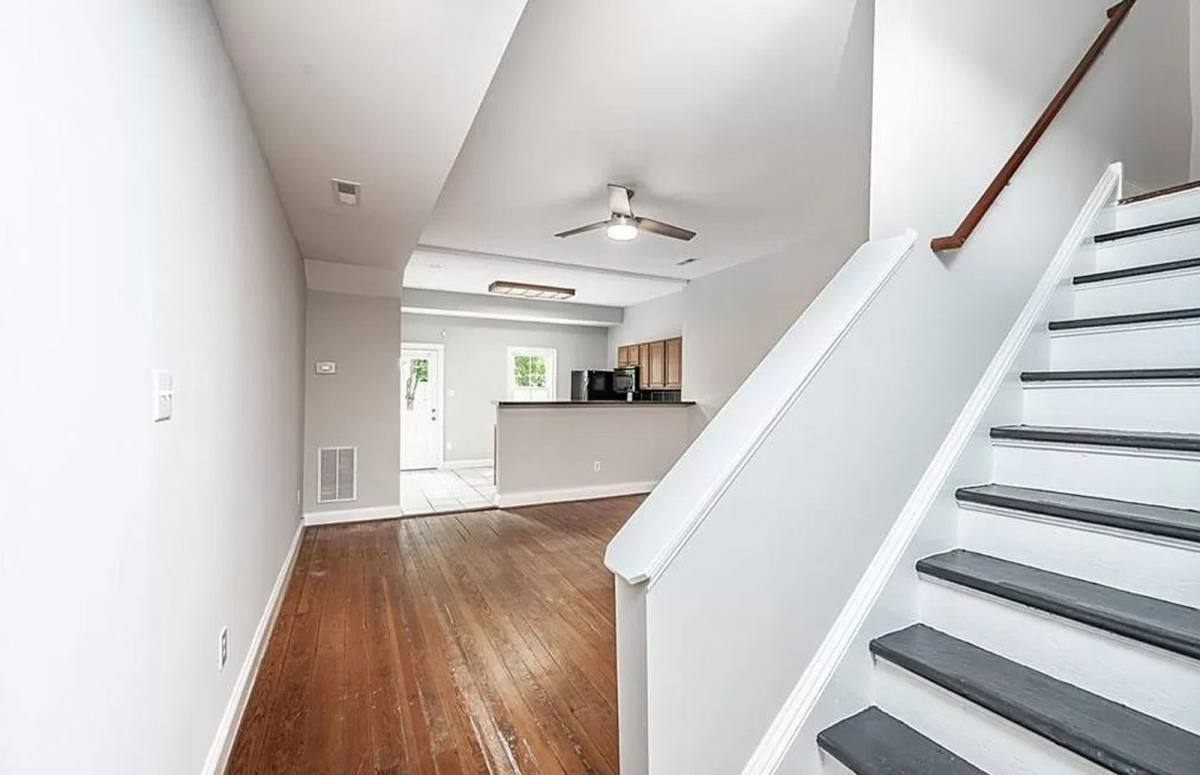 Apartment for rent at 513 S Laurel St, Richmond, VA 23220