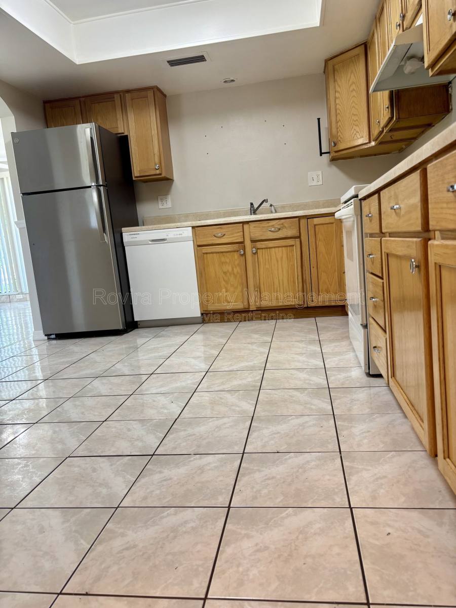 Apartment for rent at 929 Louisiana Ave, Saint Cloud, FL 34769