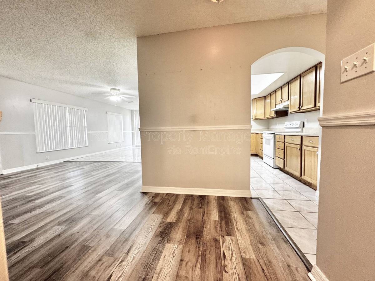 Apartment for rent at 929 Louisiana Ave, Saint Cloud, FL 34769