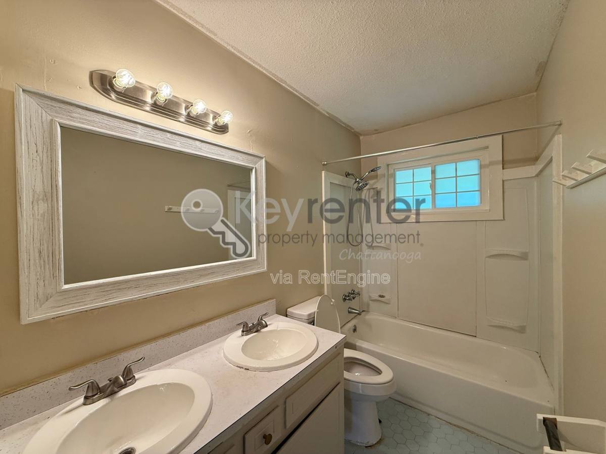 Apartment for rent at 3973 Teakwood Dr, Chattanooga, TN 37416