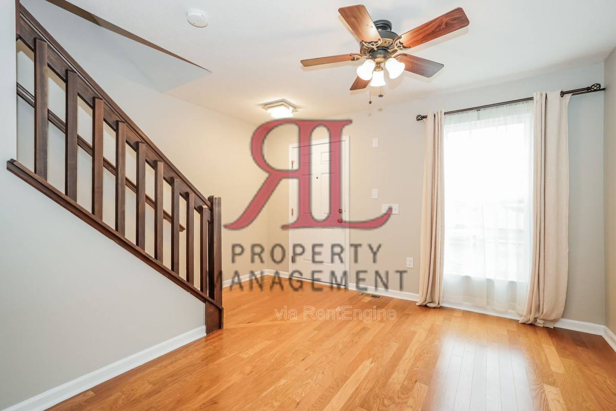 Townhouse for rent at 5807 Bridgehampton Dr, New Albany, OH 43054
