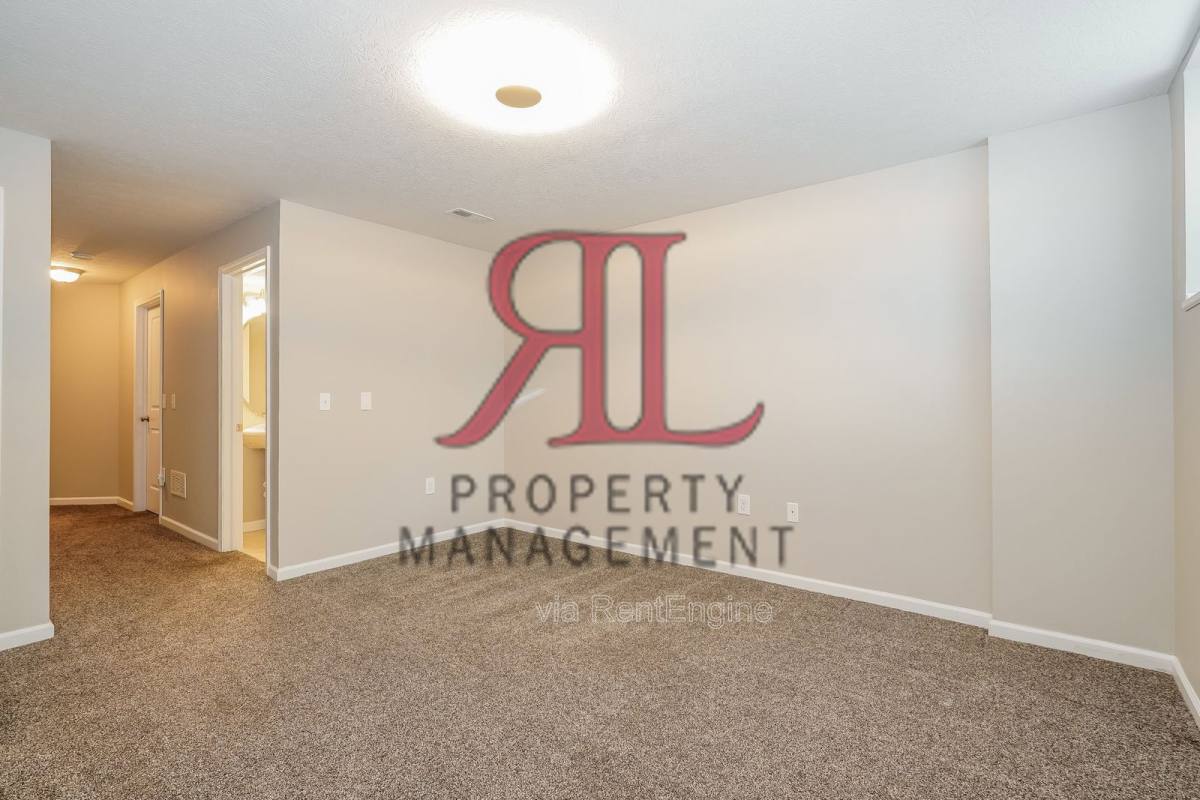 Townhouse for rent at 5807 Bridgehampton Dr, New Albany, OH 43054