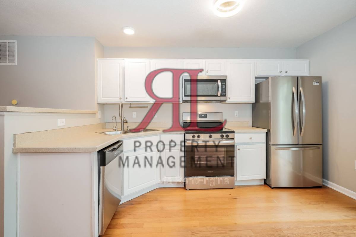 Townhouse for rent at 5807 Bridgehampton Dr, New Albany, OH 43054