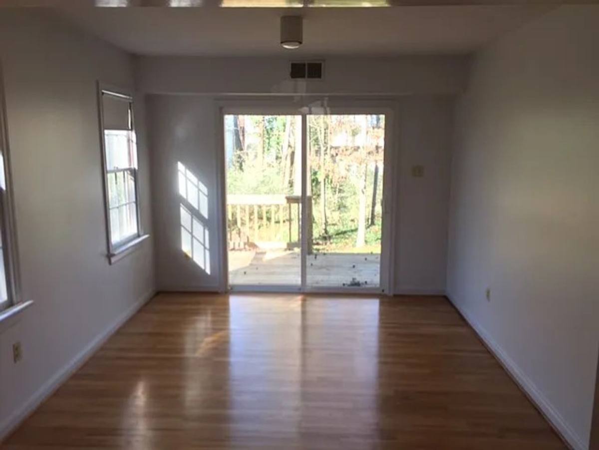 Townhouse for rent at 8994 Midway Rd, Henrico, VA 23229