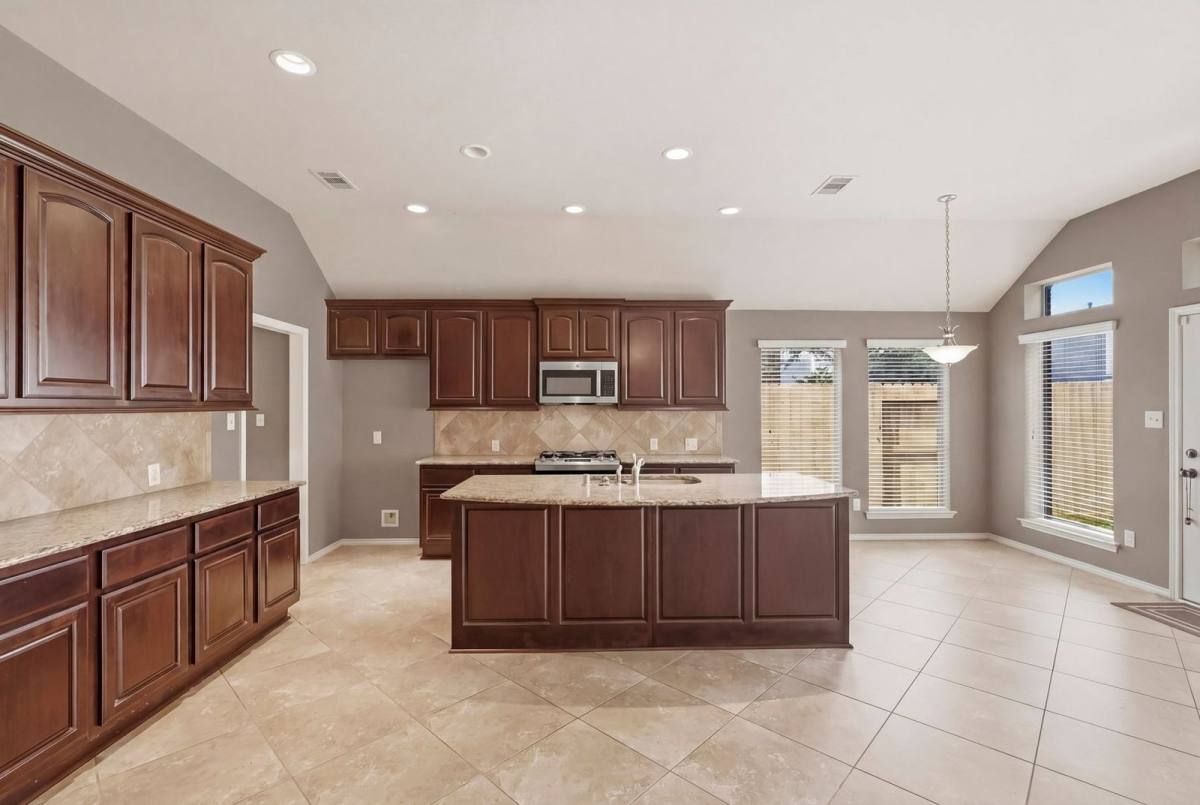House for rent at 2935 Fair Chase Dr, Katy, TX 77494