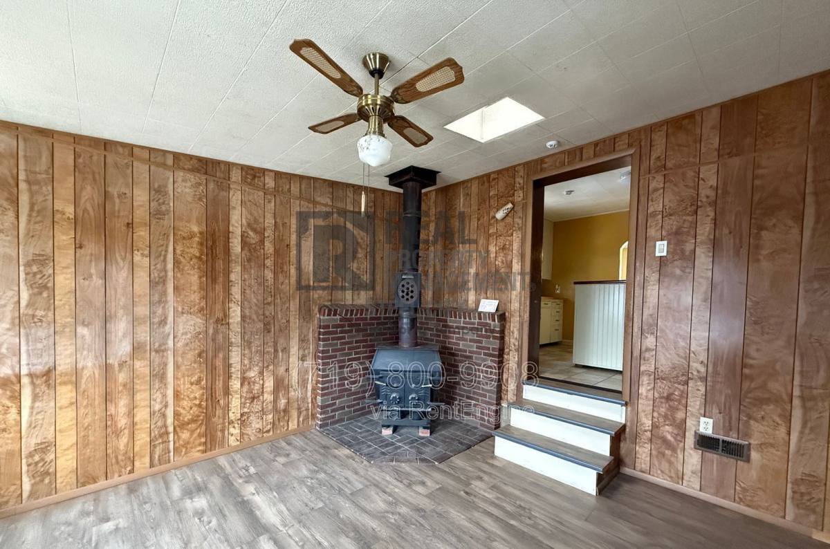 Apartment for rent at 1222 E 3rd St, Pueblo, CO 81001