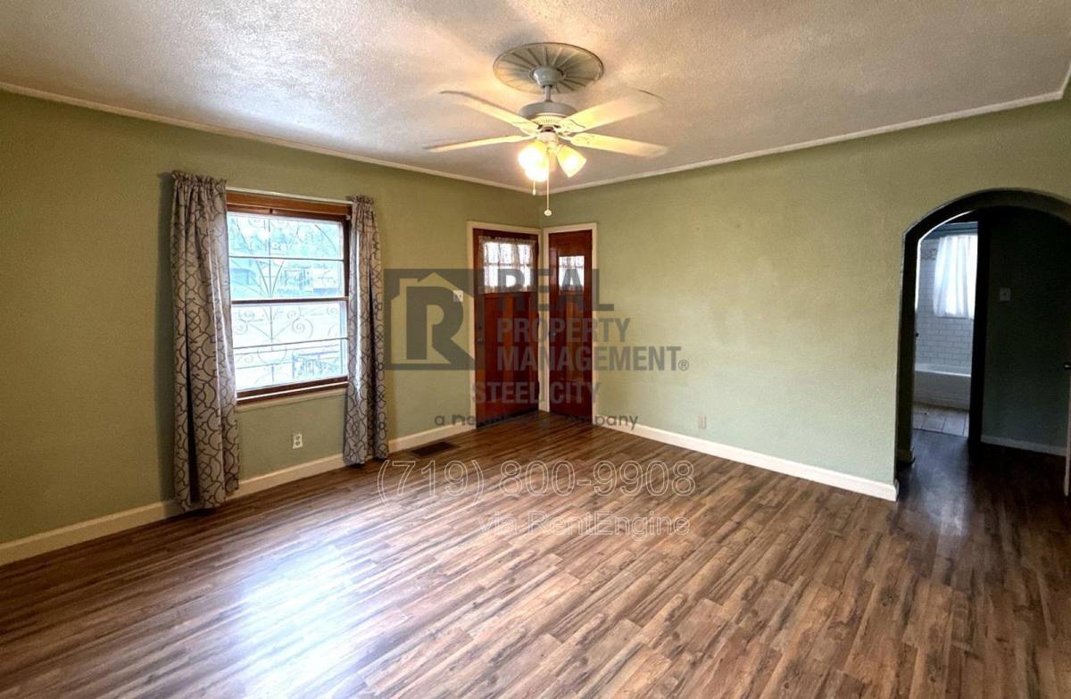 Apartment for rent at 1222 E 3rd St, Pueblo, CO 81001