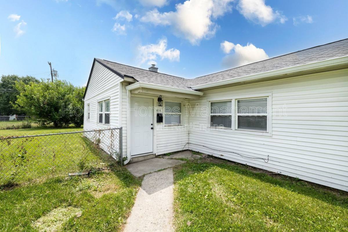 Apartment for rent at 6119 Nimitz Dr, Indianapolis, IN 46219