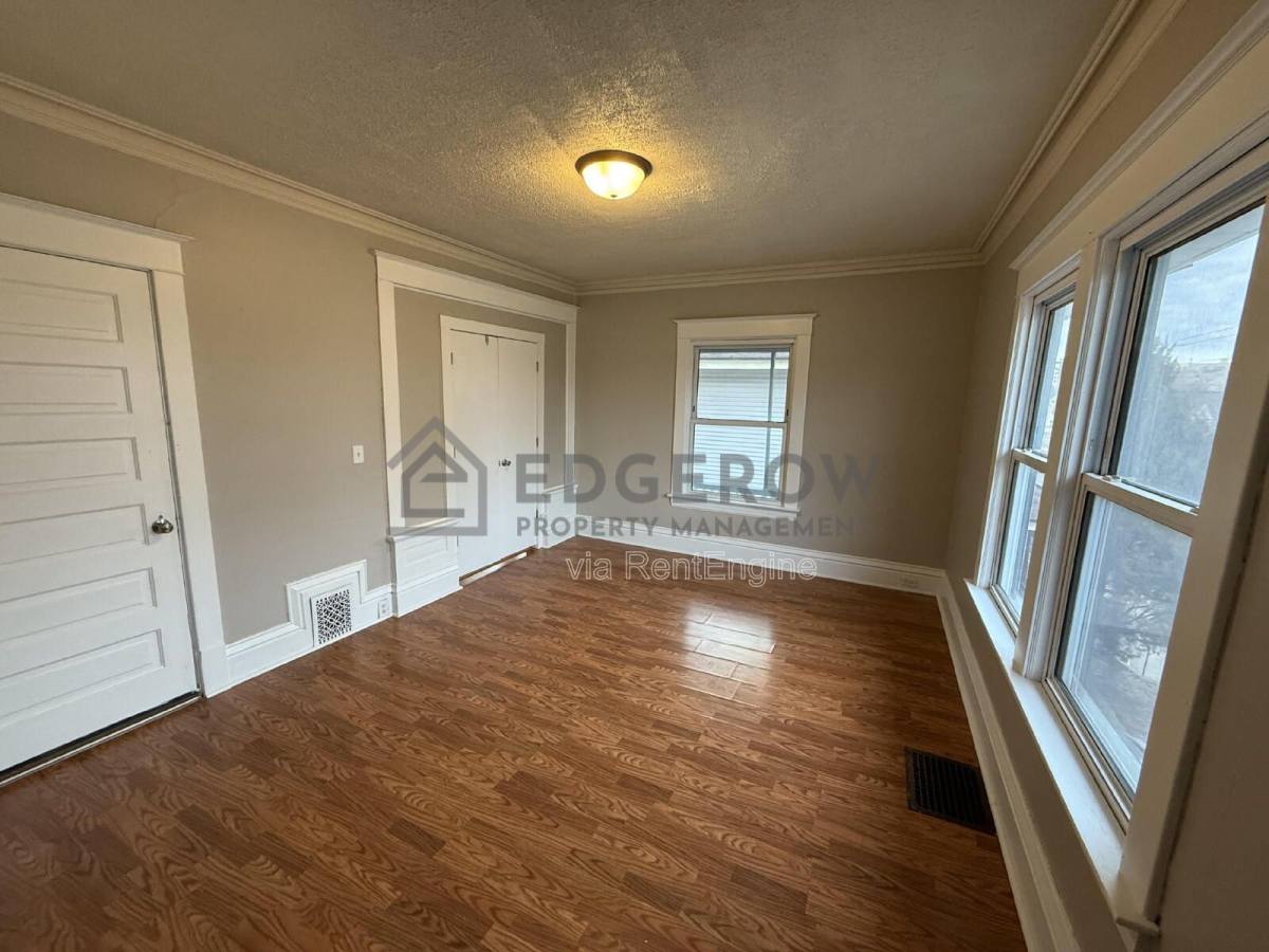 Apartment for rent at 1038 Lafayette Ave SE, Grand Rapids, MI 49507