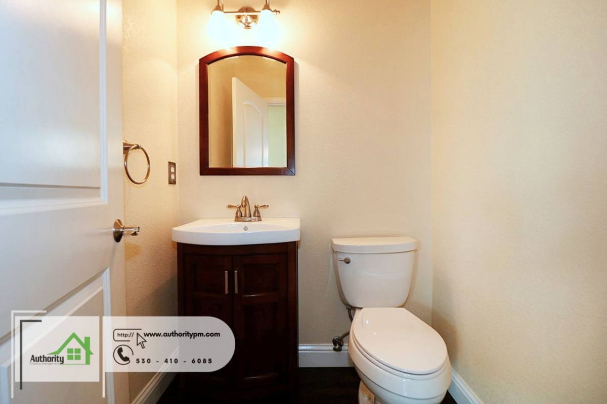 House for rent at 1995 Lugano Trail, Redding, CA 96003