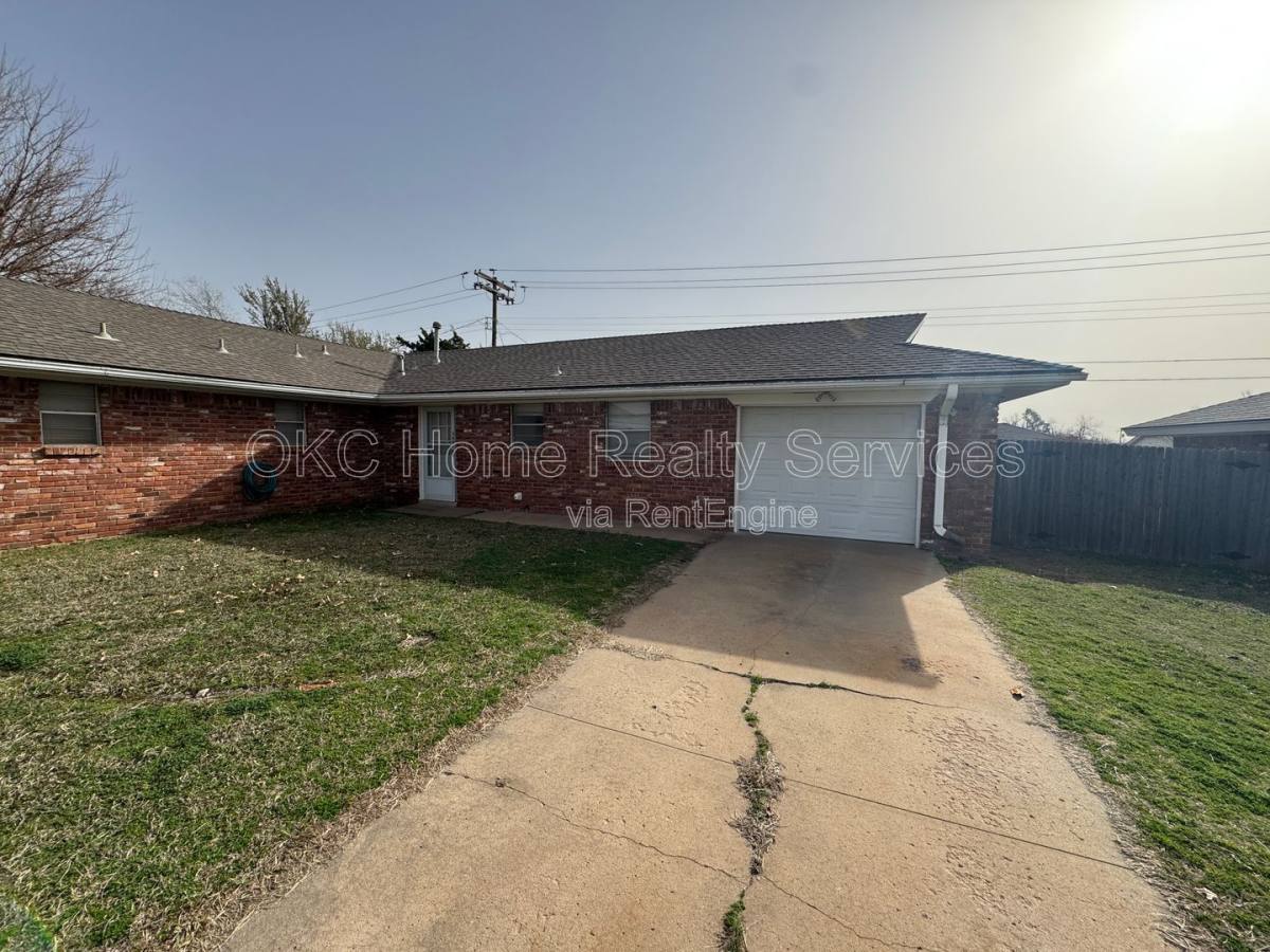 Apartment for rent at 3600 Willow Springs Dr, Oklahoma City, OK 73112