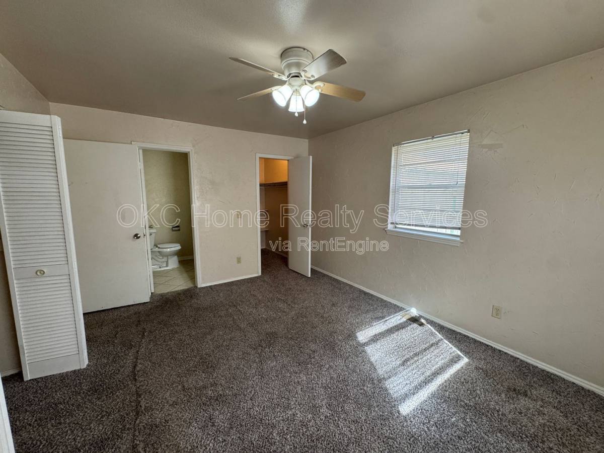 Apartment for rent at 3600 Willow Springs Dr, Oklahoma City, OK 73112