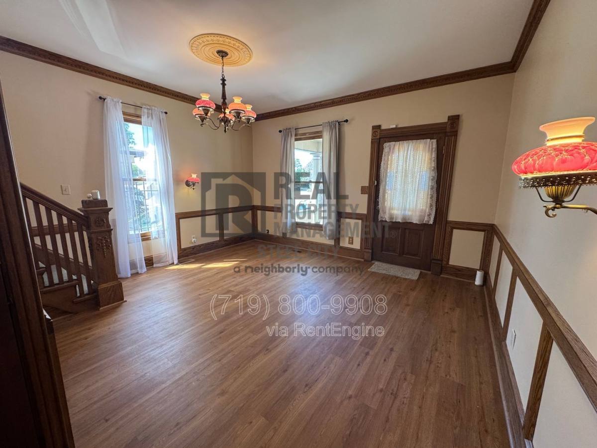 House for rent at 512 W 10th St, Pueblo, CO 81003