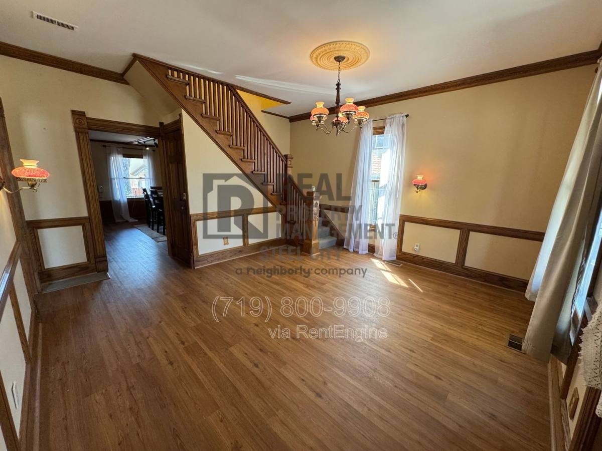 House for rent at 512 W 10th St, Pueblo, CO 81003
