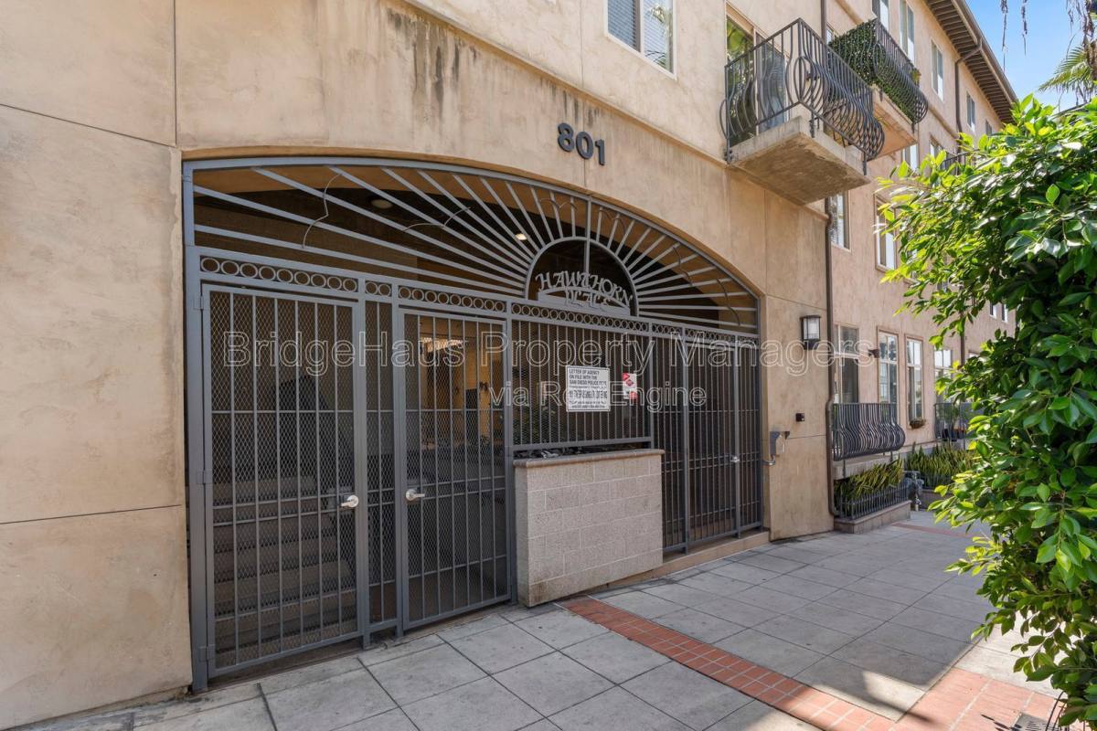 Condo for rent at 801 W Hawthorn St #304, San Diego, CA 92101