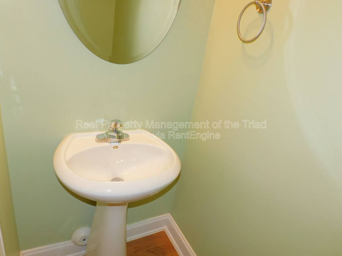 Townhouse for rent at 4 Rhododendron Dr, Greensboro, NC 27455