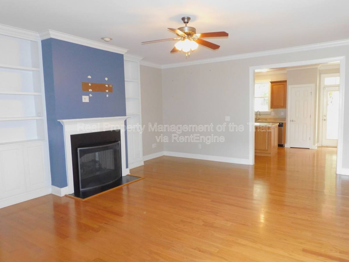 Townhouse for rent at 4 Rhododendron Dr, Greensboro, NC 27455
