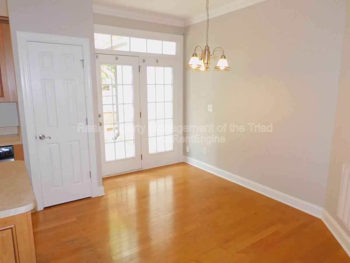 Townhouse for rent at 4 Rhododendron Dr, Greensboro, NC 27455