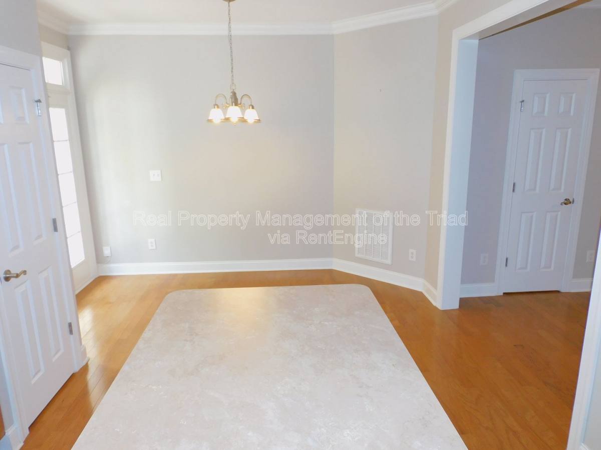 Townhouse for rent at 4 Rhododendron Dr, Greensboro, NC 27455