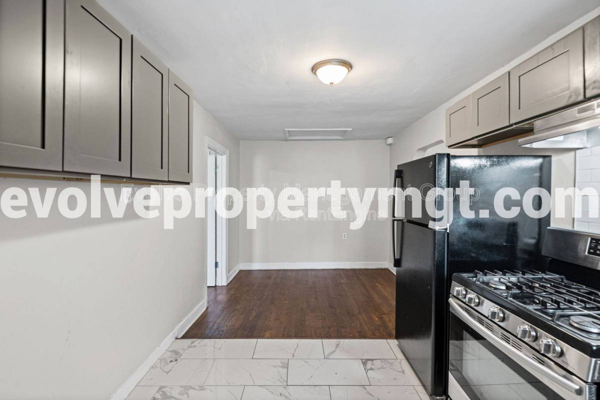 Apartment for rent at 4091 Tutwiler Ave, Memphis, TN 38122