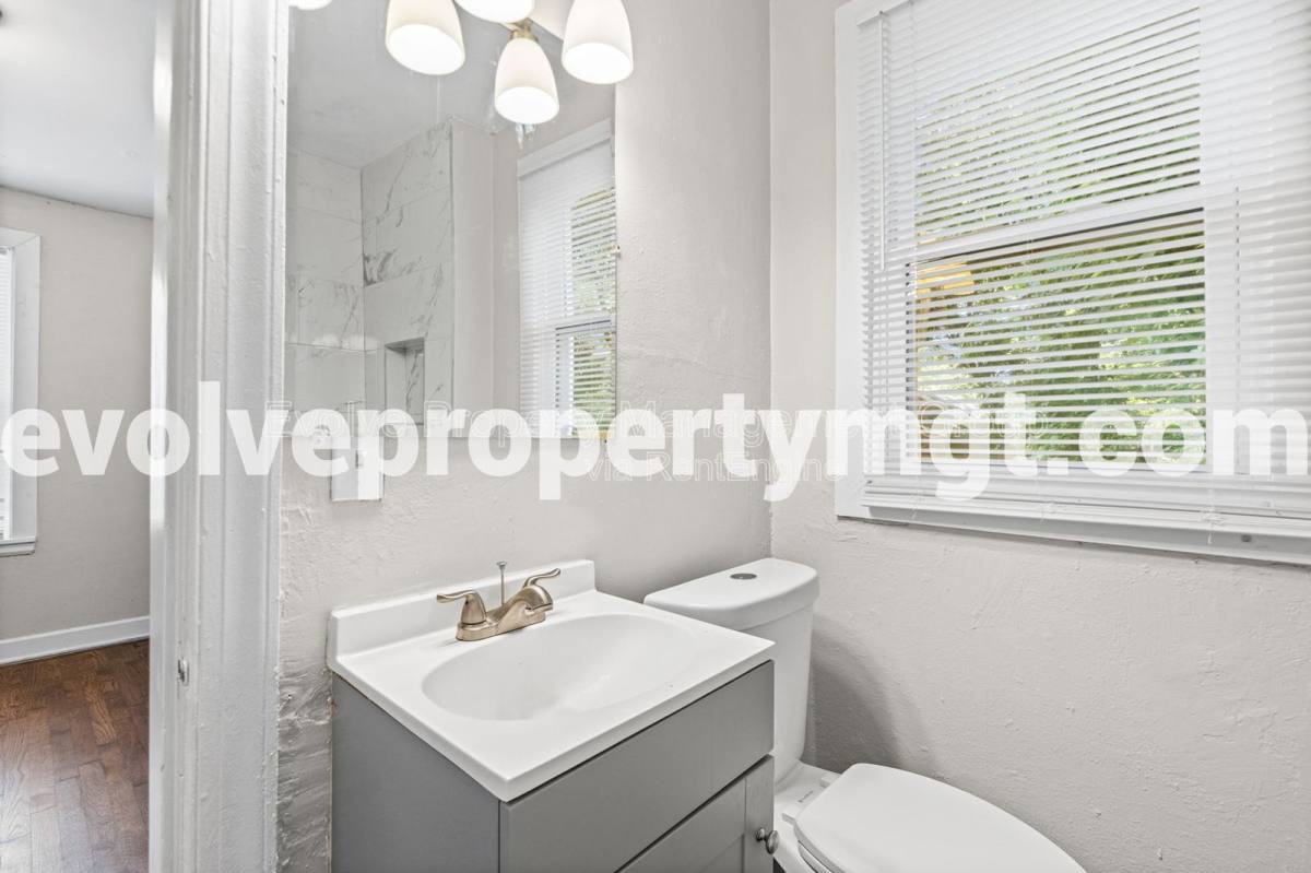 Apartment for rent at 4091 Tutwiler Ave, Memphis, TN 38122